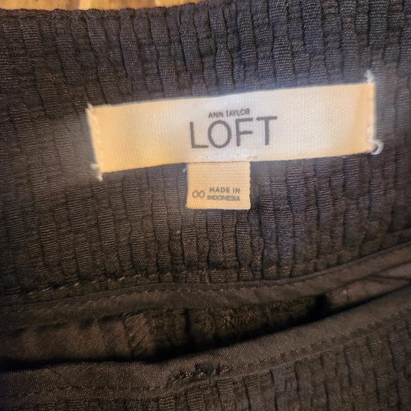 Loft Rivera Shorts Black With Buttons Size 00 - Picture 3 of 6